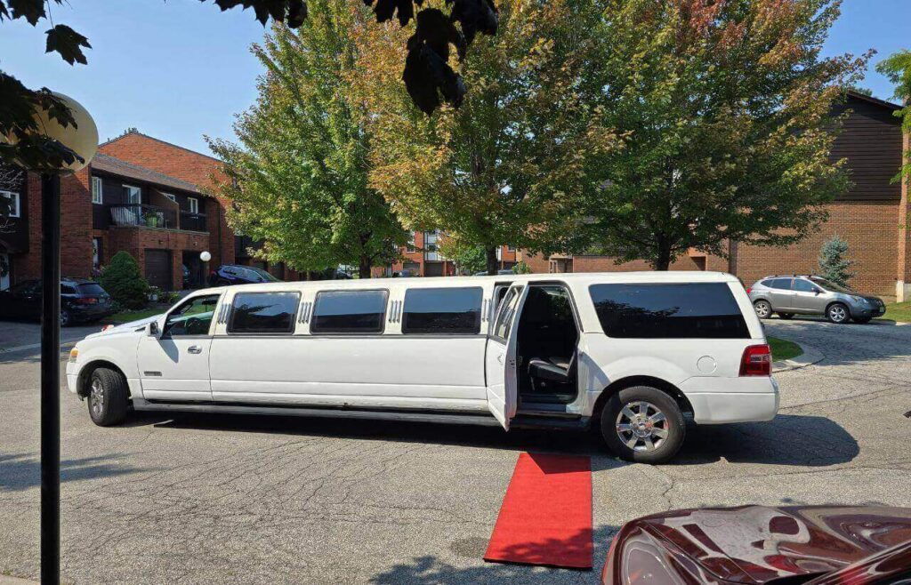 Cambridge Limo Tours for Special Occasions
